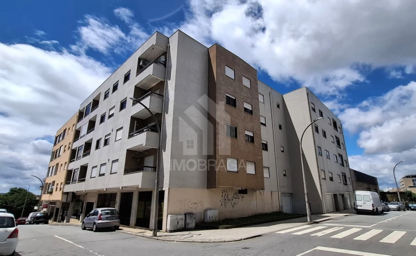 Apartamento T1 para Venda em São Vitor (Braga) Foto 14