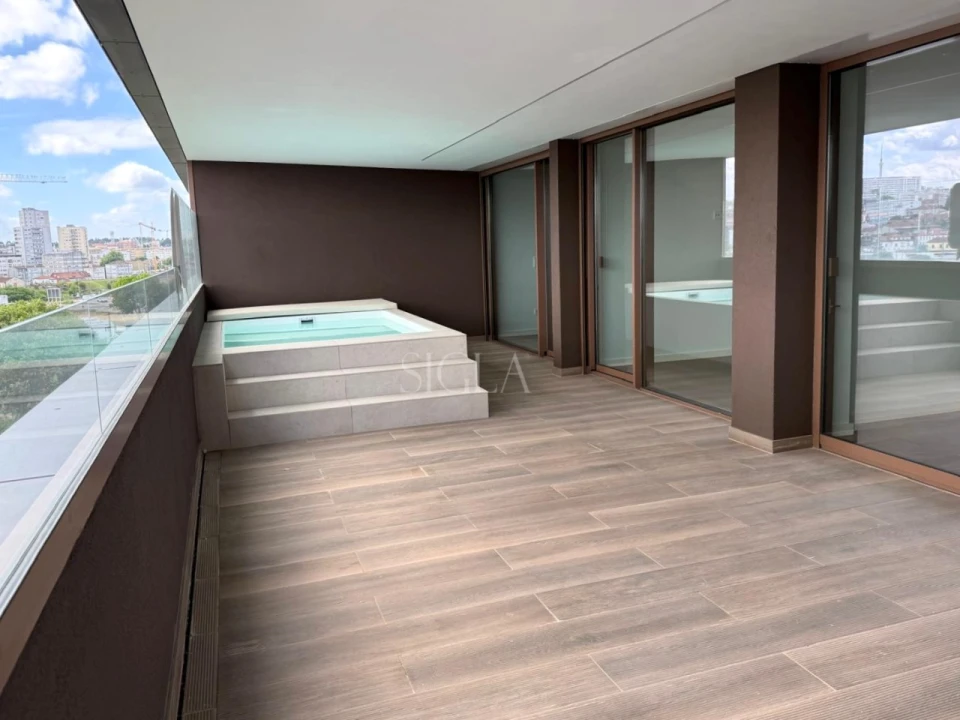 Apartamento T2 para Venda em Santa Marinha e São Pedro da Afurada Foto 1
