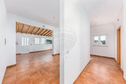 Moradia T1 para Venda em Manique do Intendente, Vila Nova de São Pedro e Maçussa