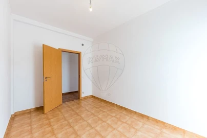Moradia T1 para Venda em Manique do Intendente, Vila Nova de São Pedro e Maçussa