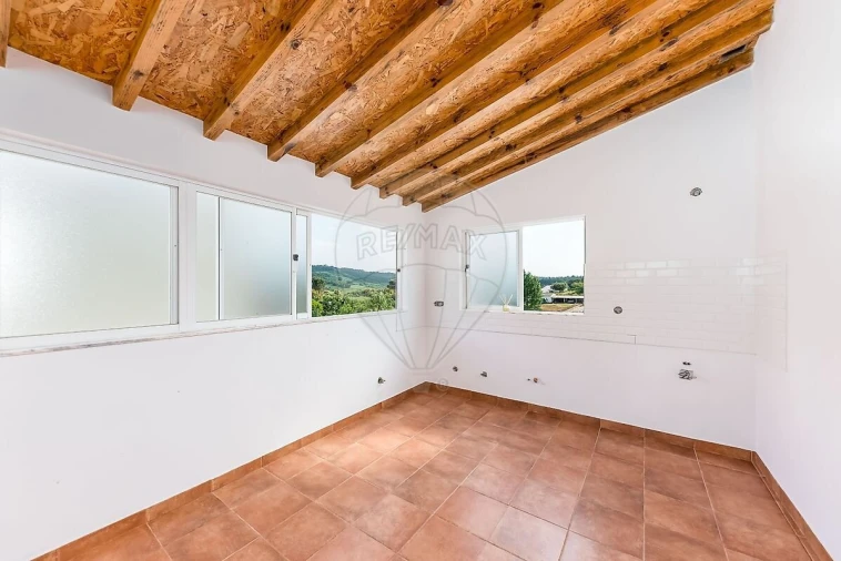 Moradia T1 para Venda em Manique do Intendente, Vila Nova de São Pedro e Maçussa Foto 5