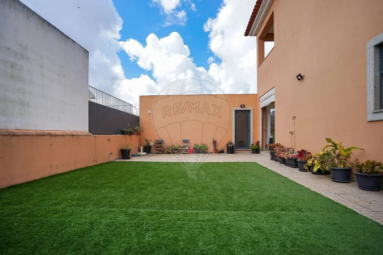 Moradia T4 para Venda em Fernao Ferro Foto 7