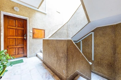 Apartamento T2 para Venda em Águas Livres