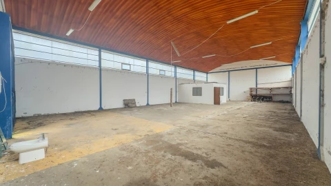 Armazém para Venda em Mafra