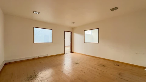 Armazém para Venda em Mafra