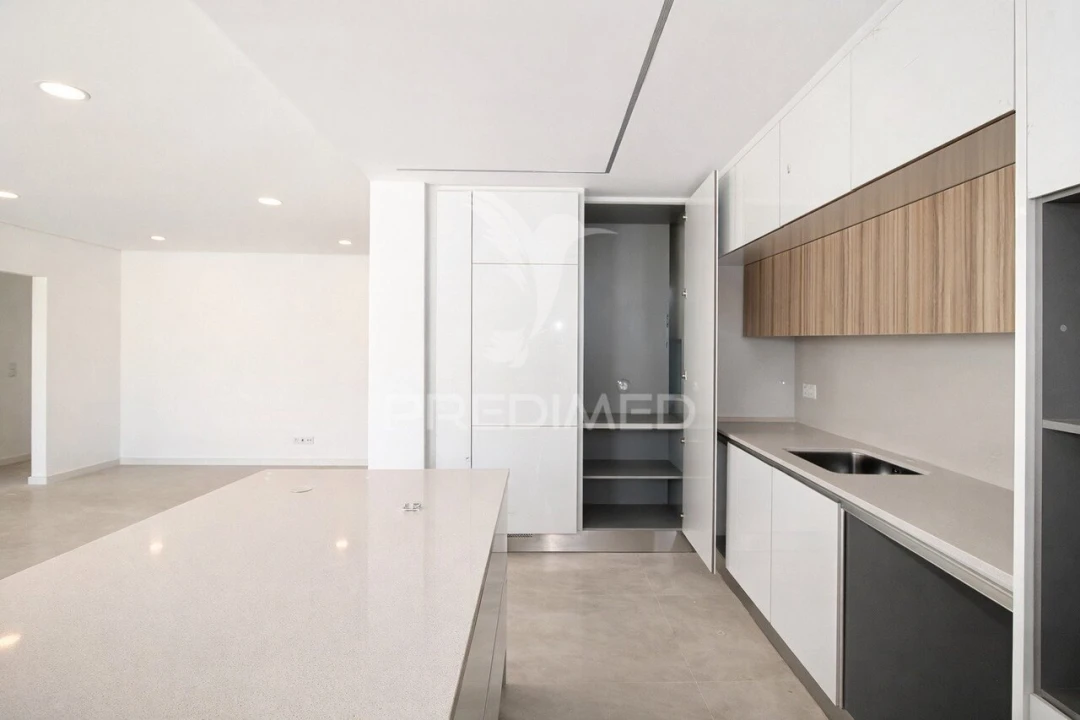 Apartamento T2 para Venda em Charneca de Caparica e Sobreda Foto 3