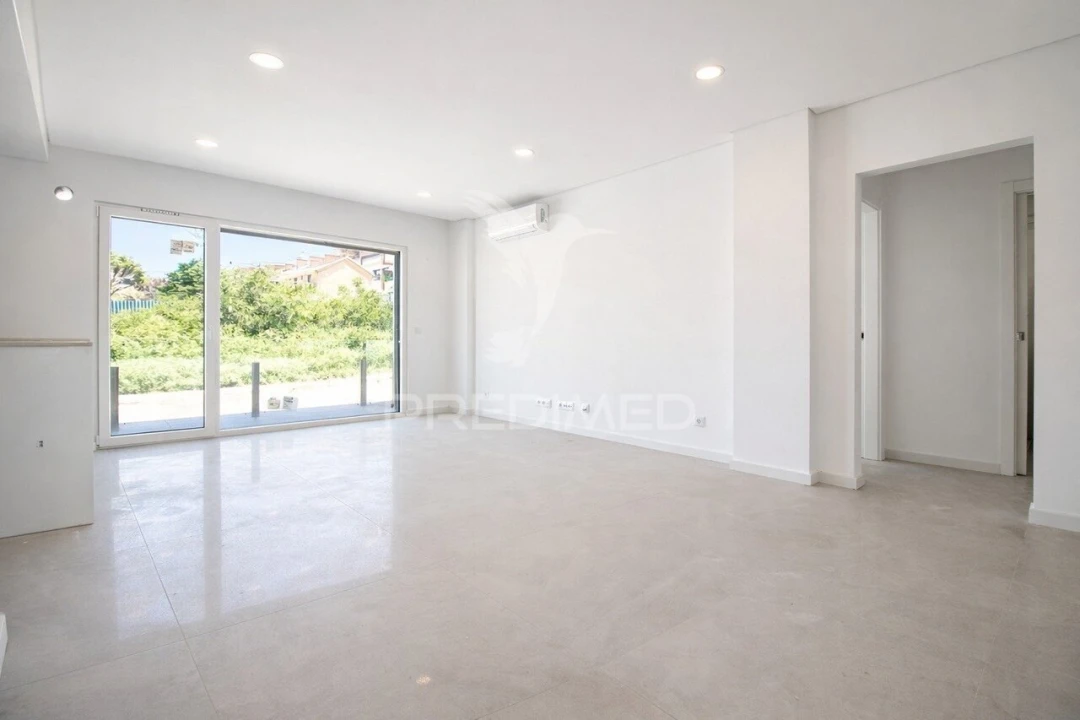 Apartamento T2 para Venda em Charneca de Caparica e Sobreda Foto 5