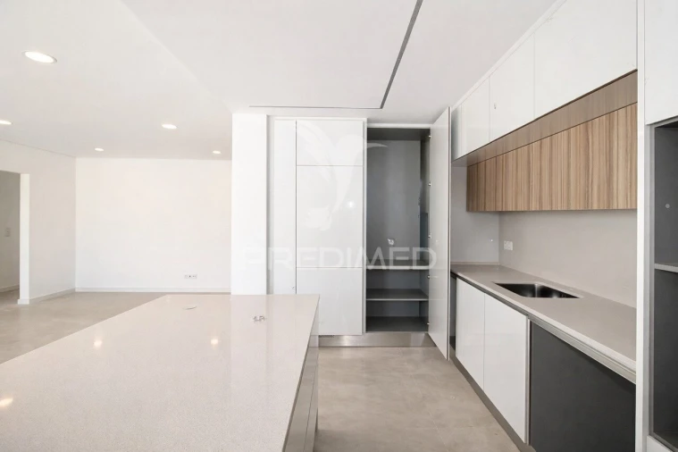 Apartamento T2 para Venda em Charneca de Caparica e Sobreda Foto 3