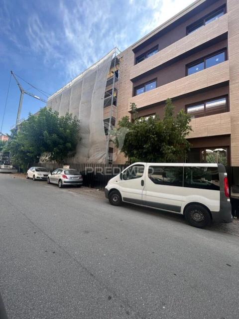 Apartamento T3 para Venda em Vila Verde e Barbudo