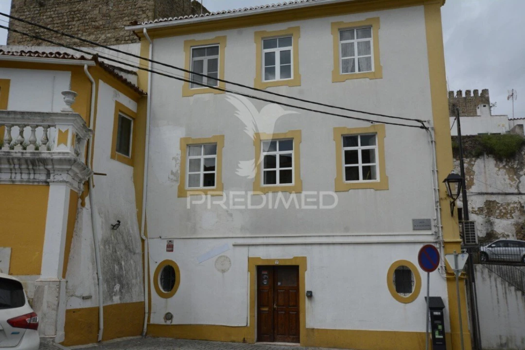 Apartamento T4 para Venda em Sé e São Lourenço Foto 2