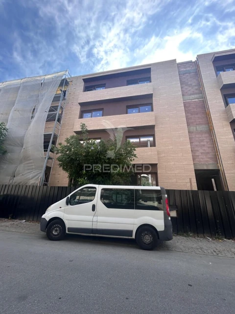 Apartamento T2 para Venda em Vila Verde e Barbudo