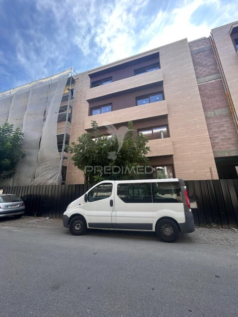 Apartamento T2 para Venda em Vila Verde e Barbudo