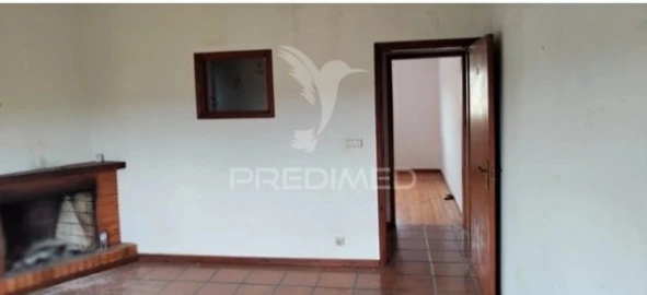 Moradia T4 para Venda em Vila Nova de Monsarros