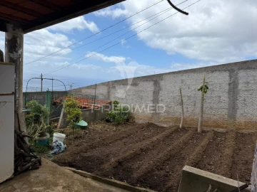 Terreno para Venda em Ribeira Brava