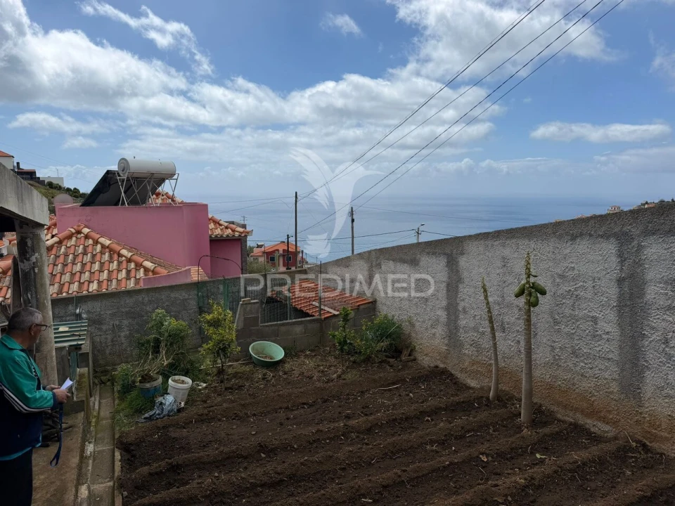 Terreno para Venda em Ribeira Brava Foto 6
