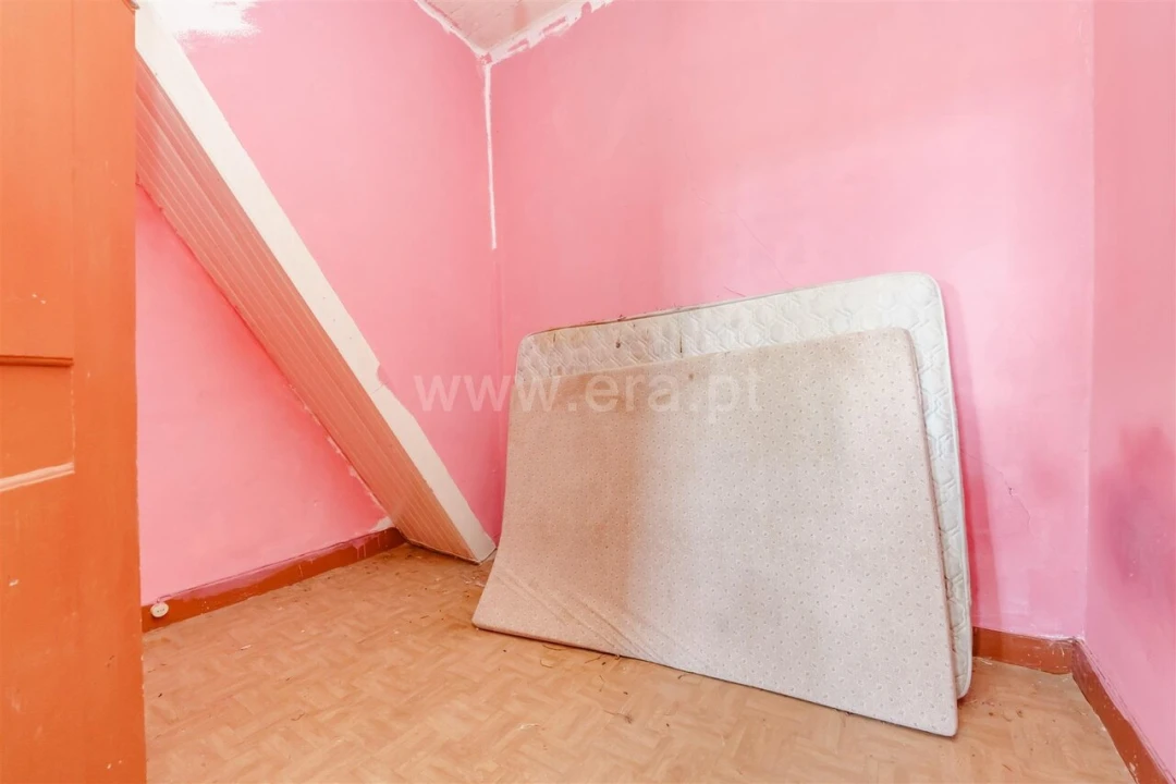 Apartamento T2 para Venda em Covilhã e Canhoso Foto 6