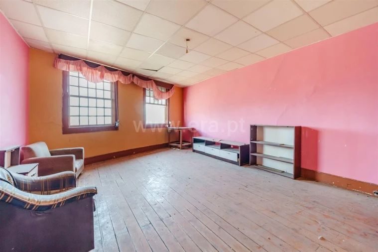 Apartamento T2 para Venda em Covilhã e Canhoso Foto 4