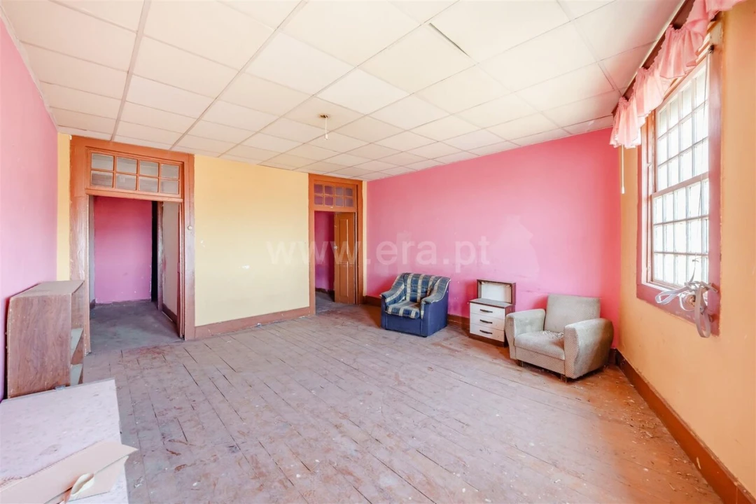 Apartamento T2 para Venda em Covilhã e Canhoso Foto 5