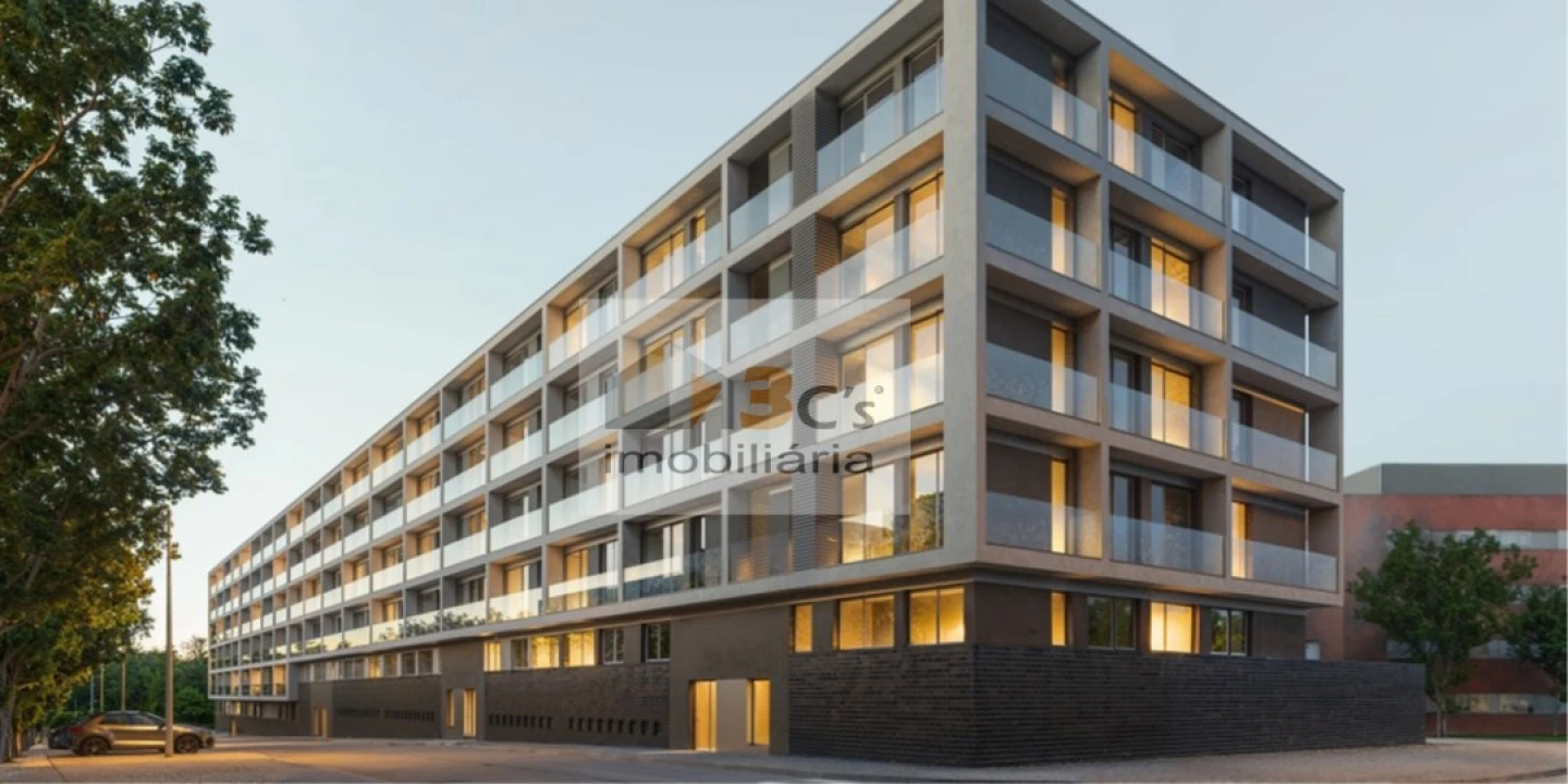 Apartamento T2 para Venda em Pedrouços Foto 2