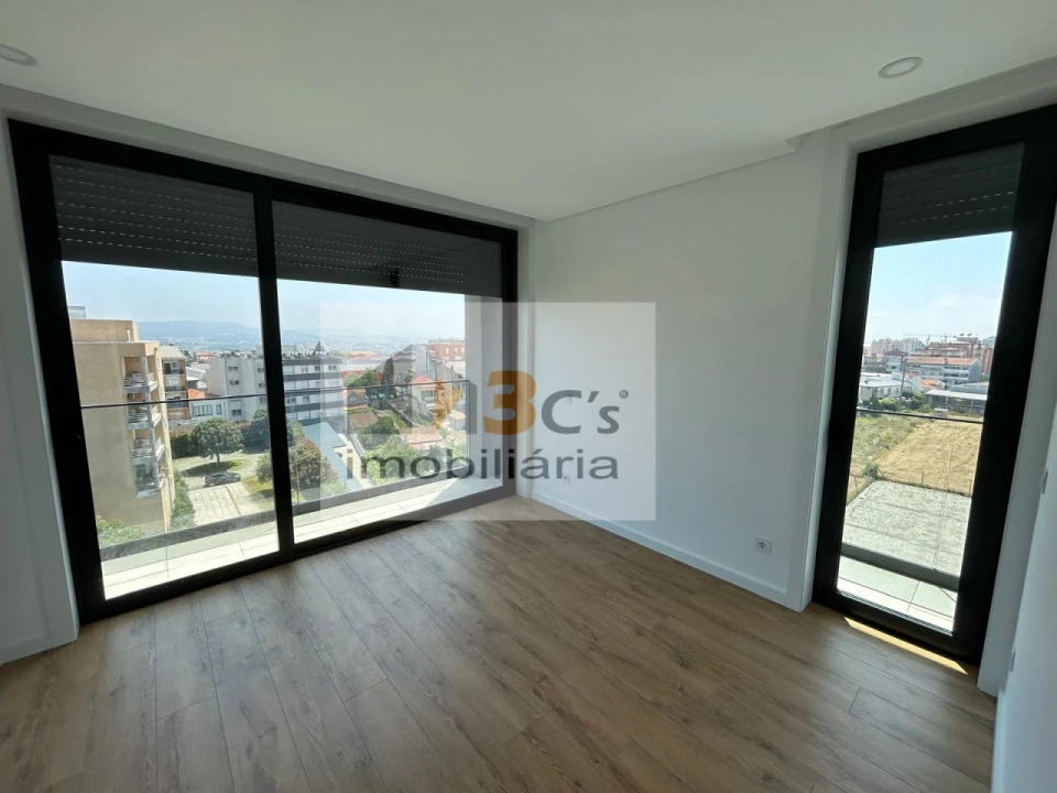 Apartamento T2 para Venda em Pedrouços Foto 7