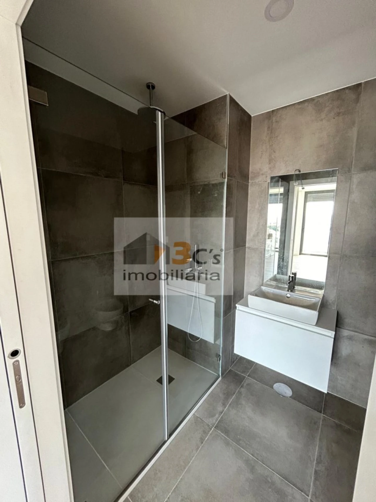 Apartamento T2 para Venda em Pedrouços Foto 14