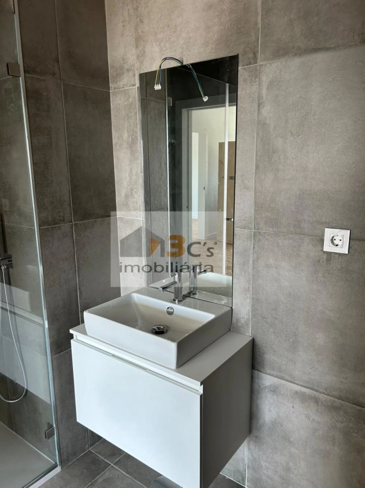 Apartamento T2 para Venda em Pedrouços Foto 16