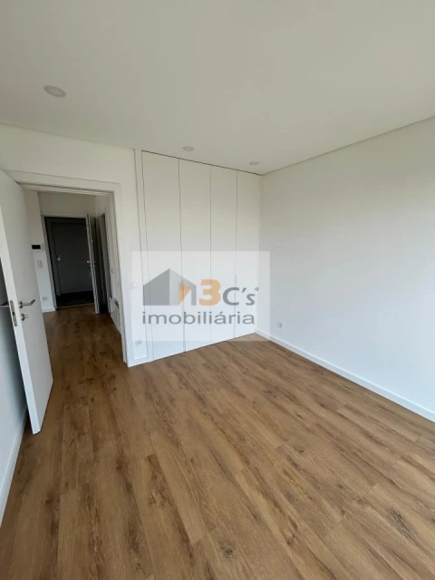 Apartamento T2 para Venda em Pedrouços