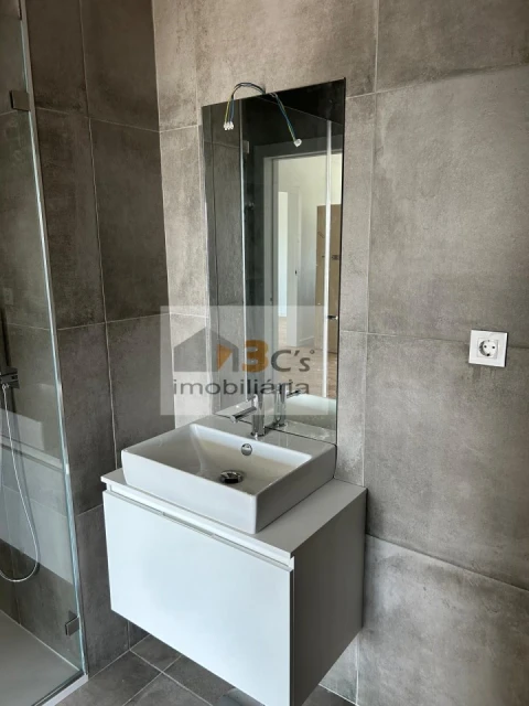 Apartamento T2 para Venda em Pedrouços