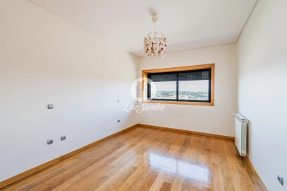 Apartamento T3 para Venda em Cidade da Maia