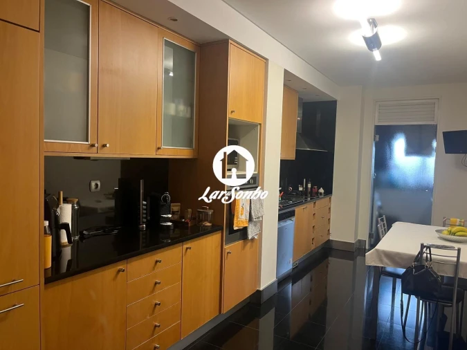 Apartamento T3 para Venda em Cidade da Maia Foto 3