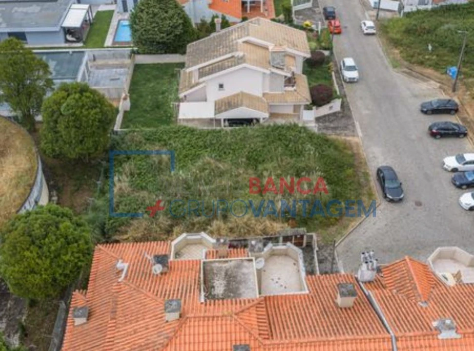 Terreno para Venda em Serzedo e Perosinho Foto 2