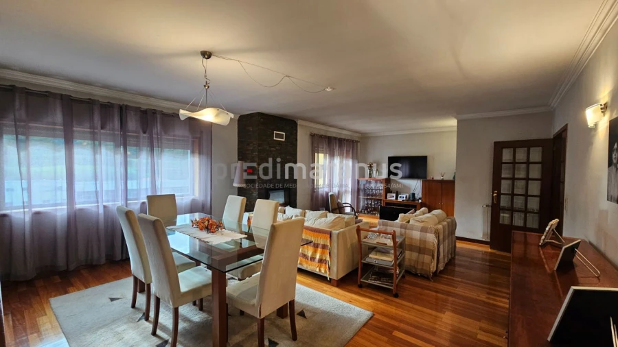 Apartamento T4 para Venda em Amarante (São Gonçalo), Madalena, Cepelos e Gatão Foto 3
