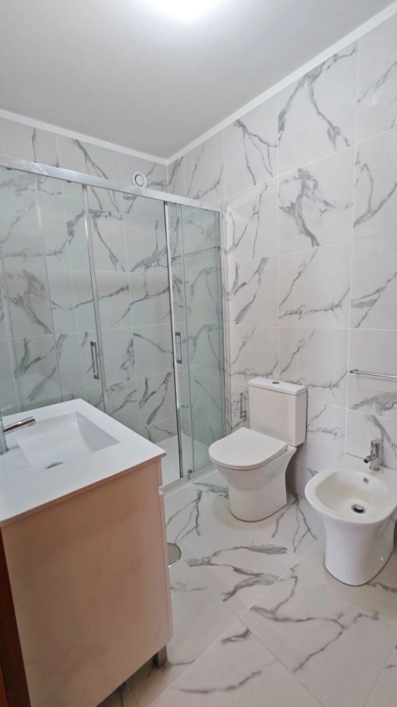Apartamento T2 para Arrendamento em Ramalde Foto 8