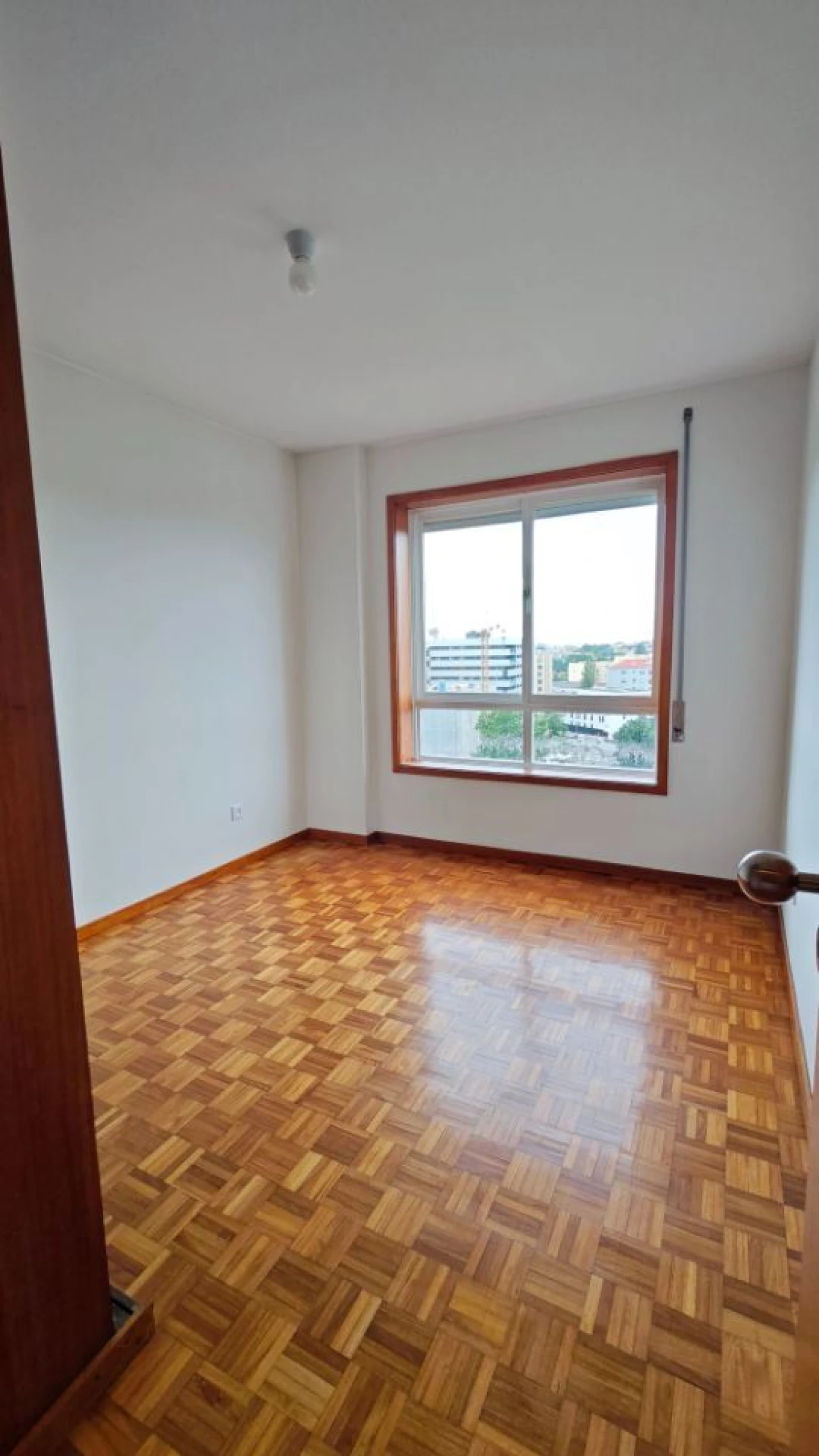 Apartamento T2 para Arrendamento em Ramalde Foto 11