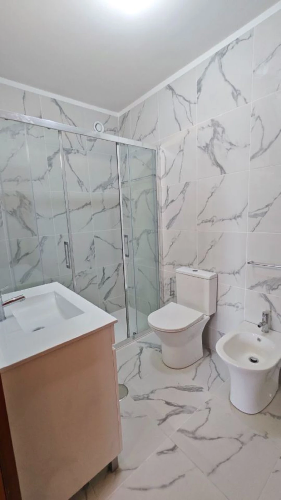 Apartamento T2 para Arrendamento em Ramalde Foto 8