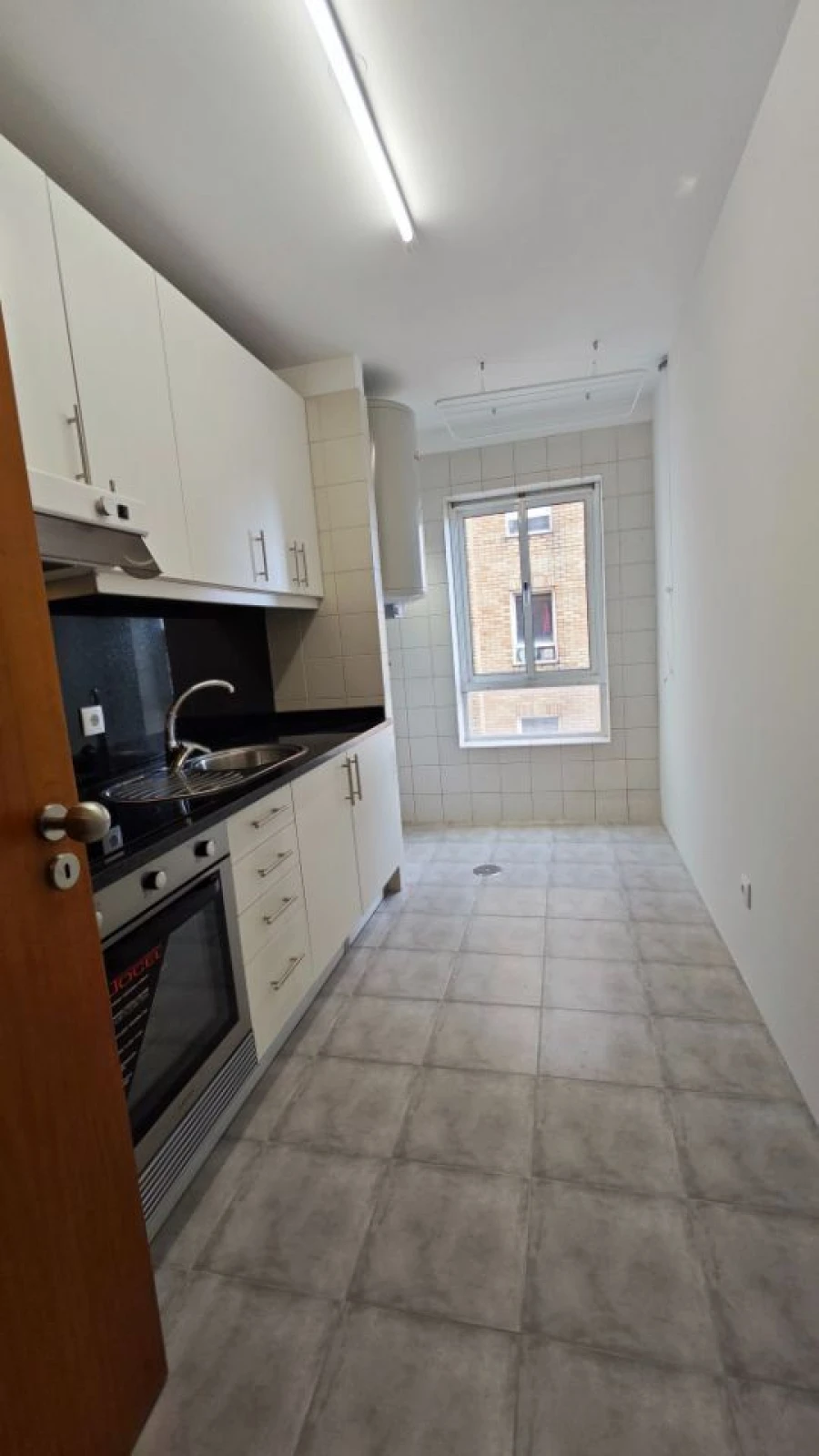 Apartamento T2 para Arrendamento em Ramalde Foto 2