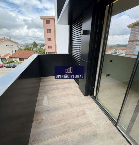 Apartamento T3 para Venda em Gondomar (São Cosme), Valbom e Jovim