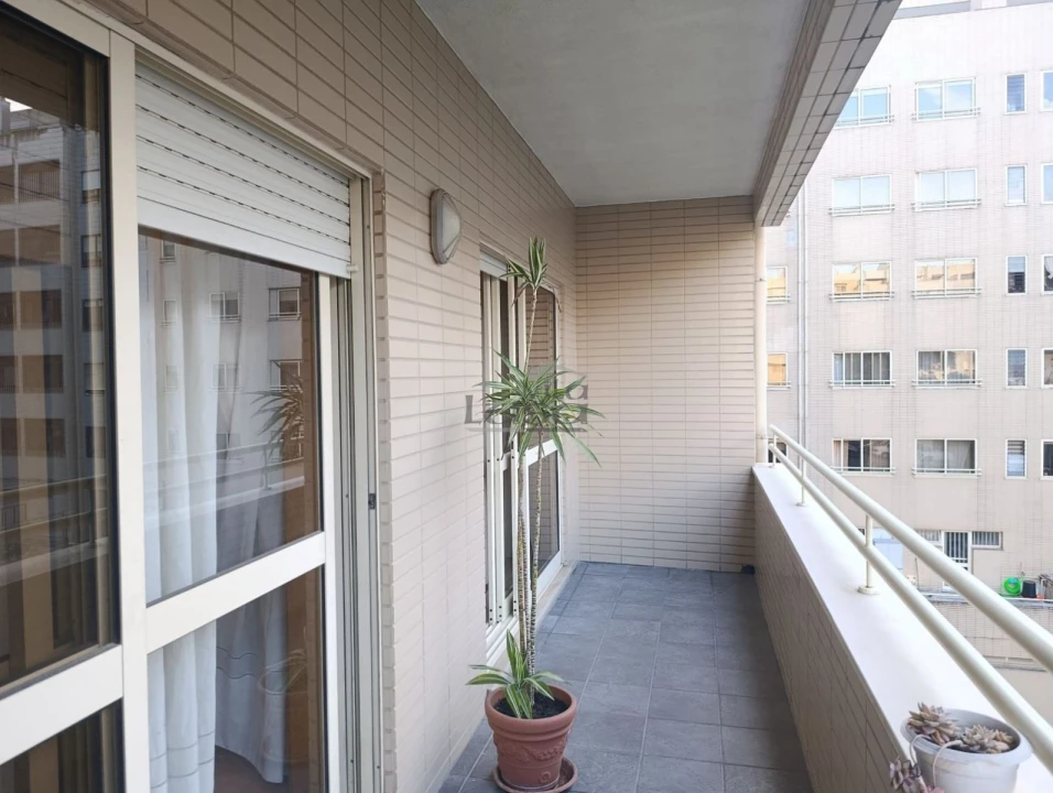 Apartamento T3 para Venda em Madalena Foto 17