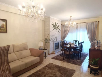 Apartamento T3 para Venda em Madalena