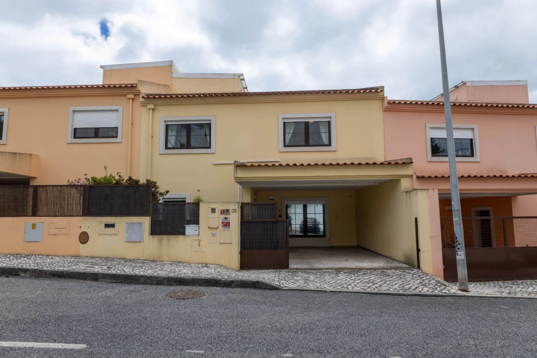 Moradia T3 para Venda em Carcavelos e Parede Foto 1