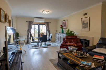 Moradia T3 para Venda em Carcavelos e Parede