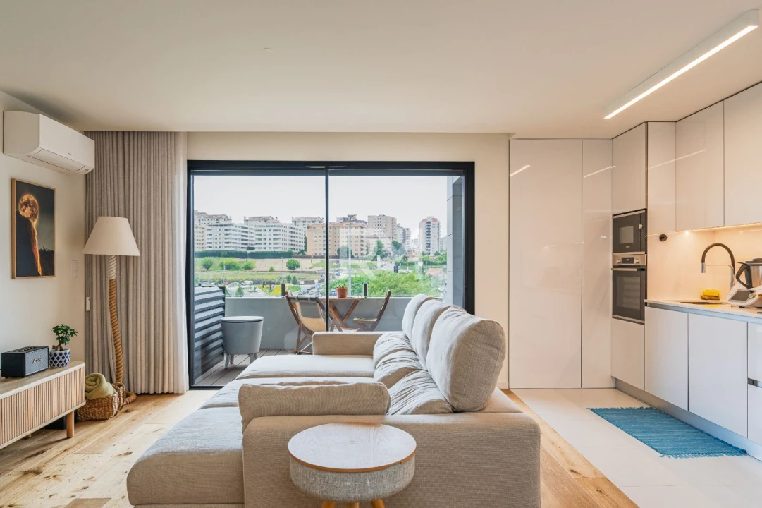 Apartamento T3 para Venda em Oliveira do Douro Foto 4