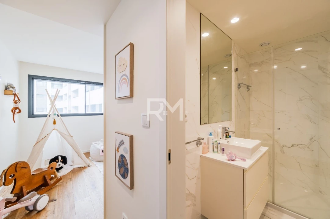 Apartamento T3 para Venda em Oliveira do Douro Foto 19
