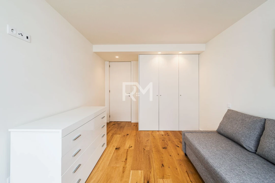 Apartamento T3 para Venda em Oliveira do Douro Foto 21