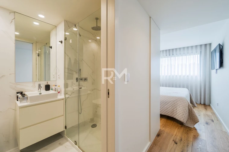Apartamento T3 para Venda em Oliveira do Douro Foto 13
