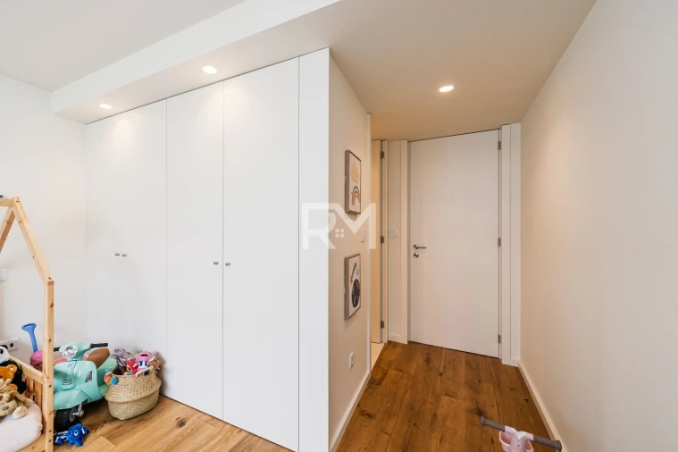 Apartamento T3 para Venda em Oliveira do Douro Foto 17