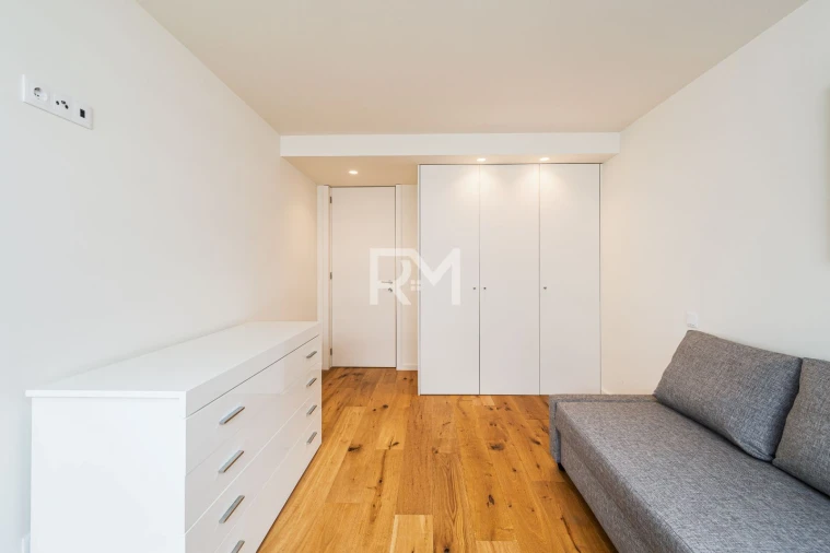 Apartamento T3 para Venda em Oliveira do Douro Foto 21