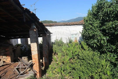 Moradia T4 para Venda em Pombeiro da Beira