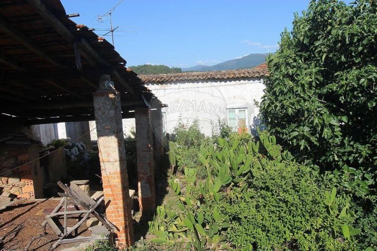 Moradia T4 para Venda em Pombeiro da Beira Foto 19