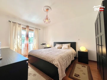 Apartamento T3 para Venda em Seixal, Arrentela e Aldeia de Paio Pires